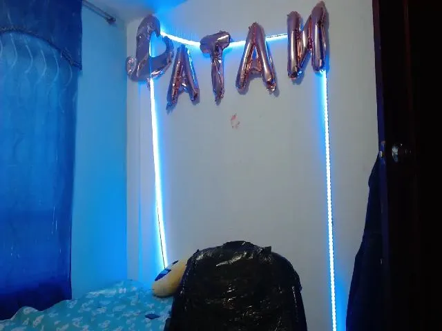 Live sex webcam photo for Hot_skinny_ #259403479