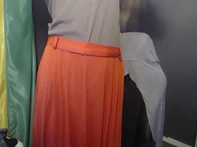 Live sex webcam photo for KINKYkeira #259989880