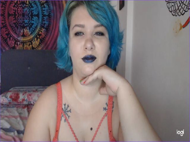 Live sex webcam photo for GoddessEmma #253738776