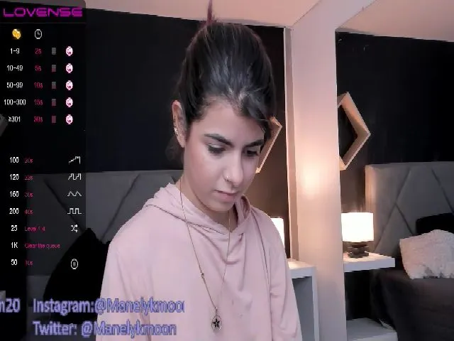 Live sex webcam photo for Manelyk_m #257122318