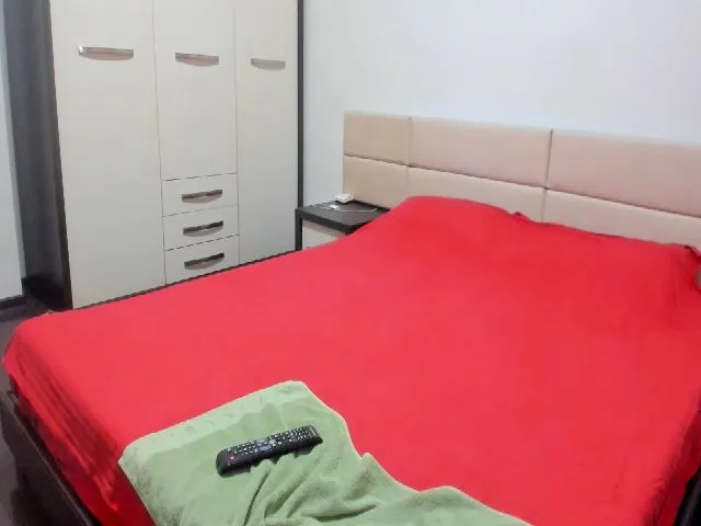 Live sex webcam photo for Ladydee1988 #265214106