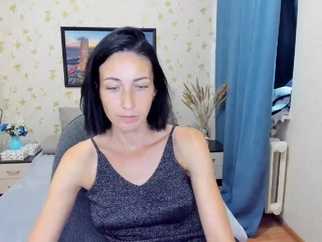 Live sex webcam photo for DorothyRoze #254509113