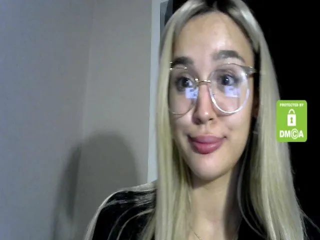 Live sex webcam photo for MyyDream #265141388