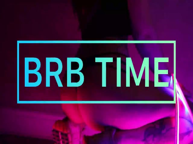 Live sex webcam photo for LisaMellow #263986498