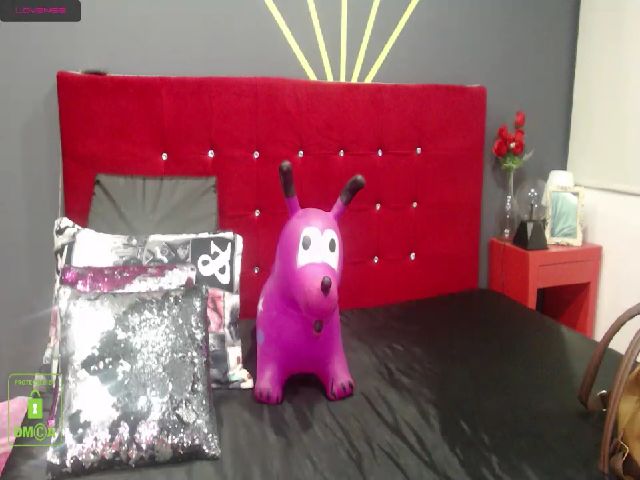 Live sex webcam photo for Carla_adams #254726151