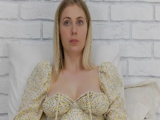 Live sex webcam photo for GirlFriend_ #254063696