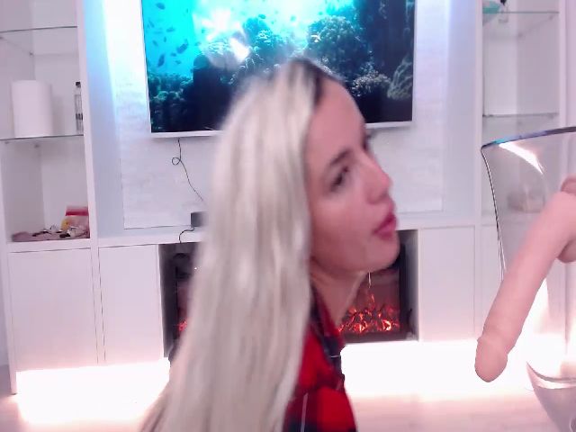 Live sex webcam photo for SexyElisabeth #254686426