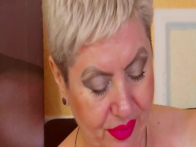 Live sex webcam photo for LADY__POSH #253687854