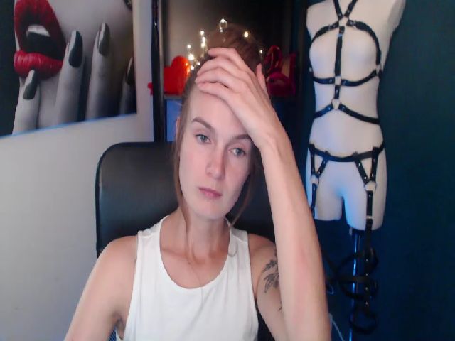 Live sex webcam photo for Chloex_Xx #254562866