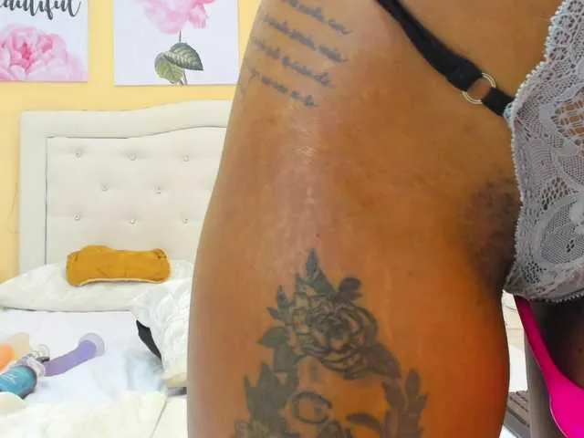 Live sex webcam photo for LanirTahurtt #248361028