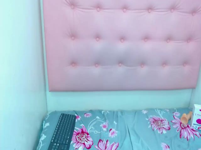 Live sex webcam photo for Britanny_doll #256140414