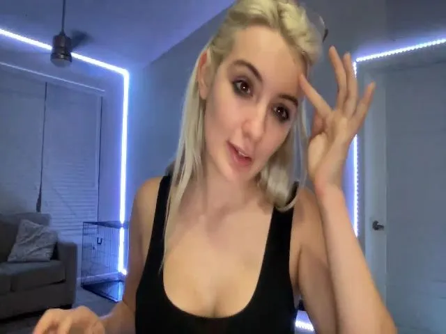 Live sex webcam photo for Sammy_gray #265378438