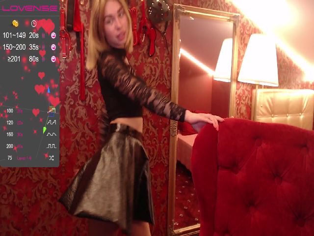 Live sex webcam photo for MeowGirll #252779180