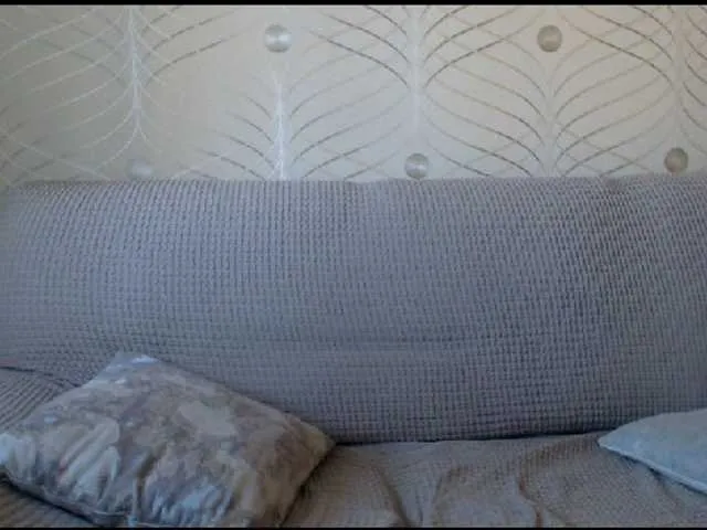 Live sex webcam photo for come2mom #241017660
