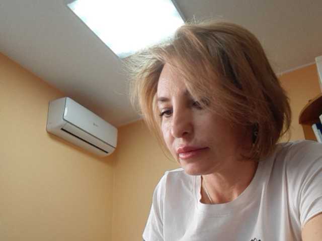 Live sex webcam photo for EditaMilf #241322754