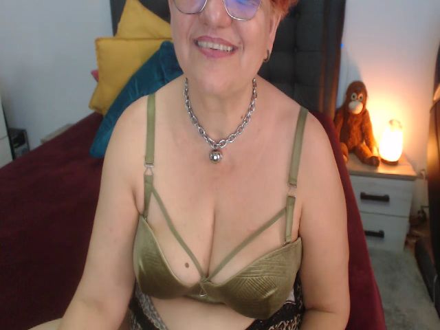 Live sex webcam photo for Maggiemilff #255880016