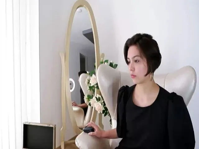 Live sex webcam photo for Anne_boleyn_ #263827025