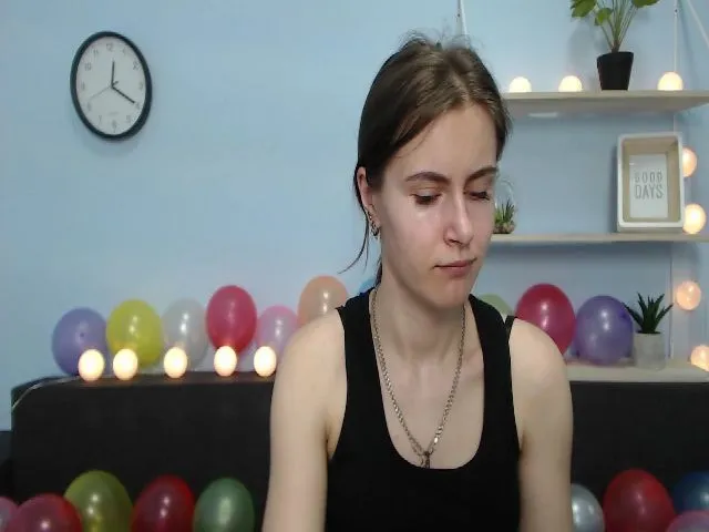 Live sex webcam photo for MollyTravis #252912213