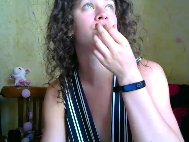 Live sex webcam photo for SofiAmeli #252827015