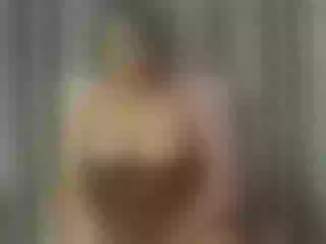 Live sex webcam photo for LustyDesirex #264028122