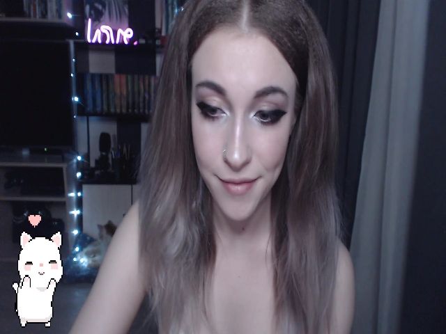 Live sex webcam photo for Your_Ellie #265235376