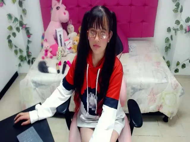 Live sex webcam photo for Pink_queenn #259885138