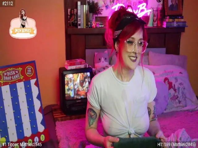 Live sex webcam photo for DrewBerries #253581283
