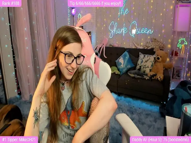 Live sex webcam photo for TheSharkQueen #252388322