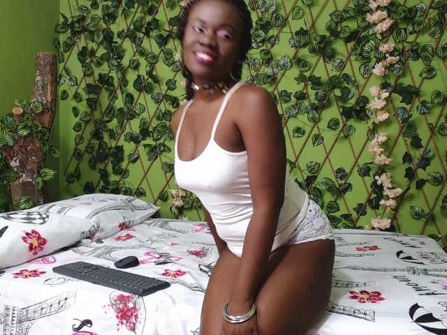 Live sex webcam photo for megan-lovitz #241279928