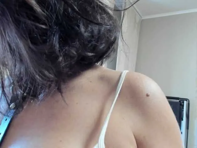 Live sex webcam photo for Mashulya29 #287943135