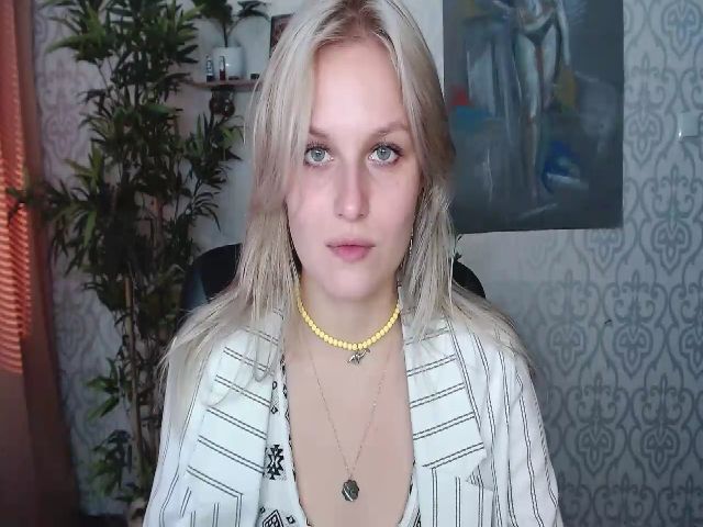 Live sex webcam photo for Dorina_xX #264902576