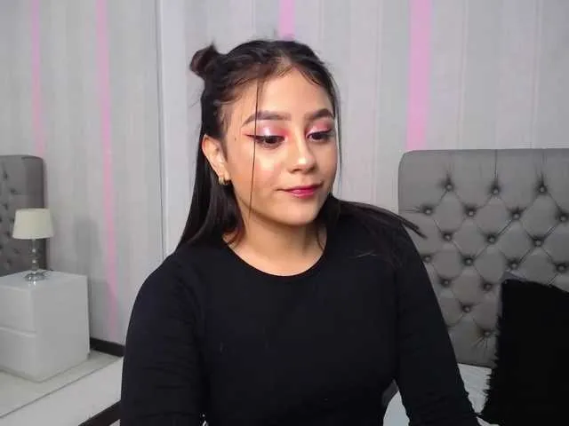 Live sex webcam photo for saramunoz #241284450