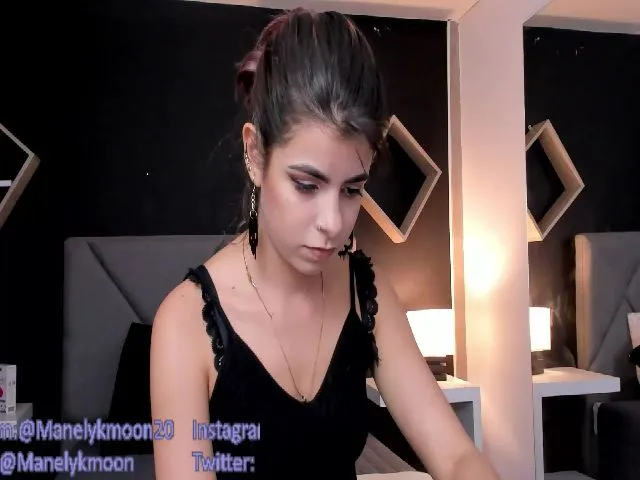 Live sex webcam photo for Manelyk_m #254190011