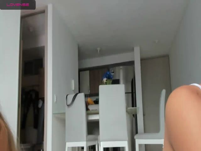 Live sex webcam photo for Magic_kendra #264474207