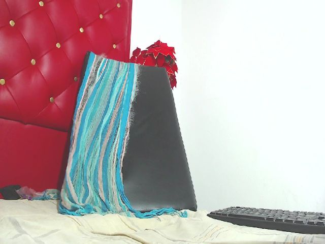 Live sex webcam photo for VioletaClay #253428777