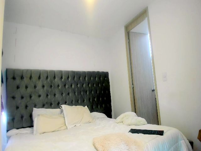 Live sex webcam photo for Afro__Goddess #262151244