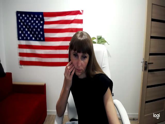 Live sex webcam photo for Viktoria_Vi #252303770