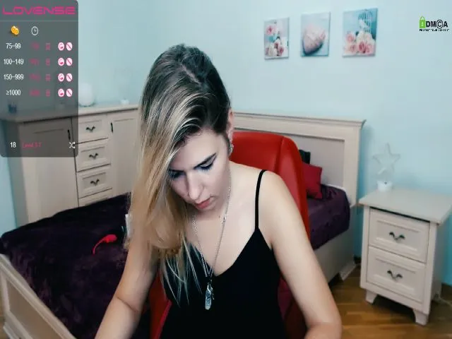 Live sex webcam photo for Alana_Kelly #264490250