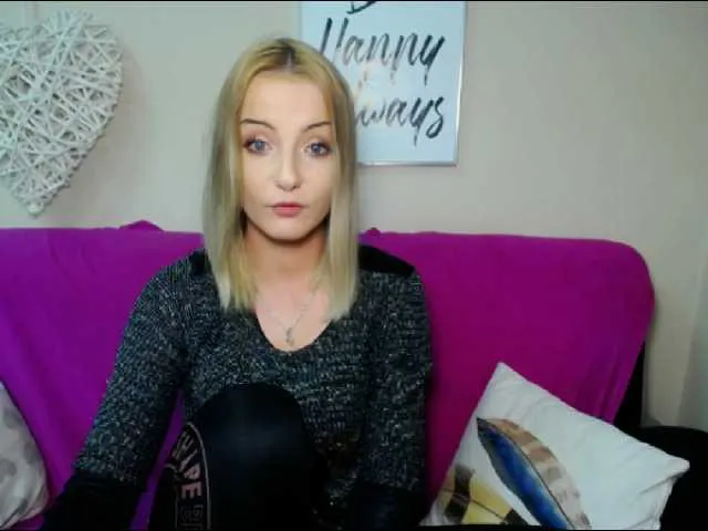 Live sex webcam photo for NatalieKiss #241011117