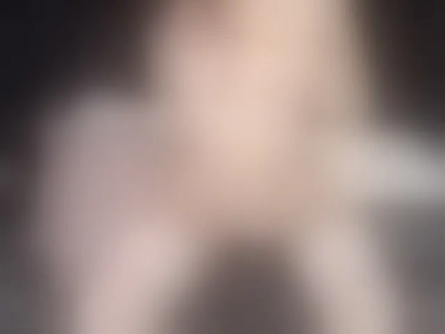 Live sex webcam photo for AprilMiller #241434838