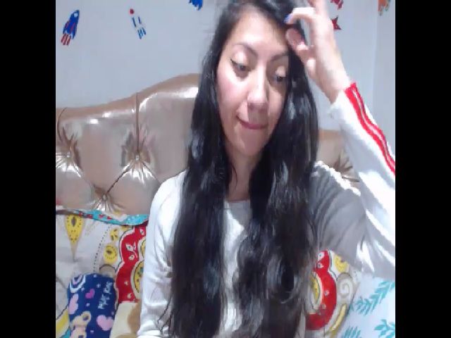 Live sex webcam photo for Kaymilf #252646939