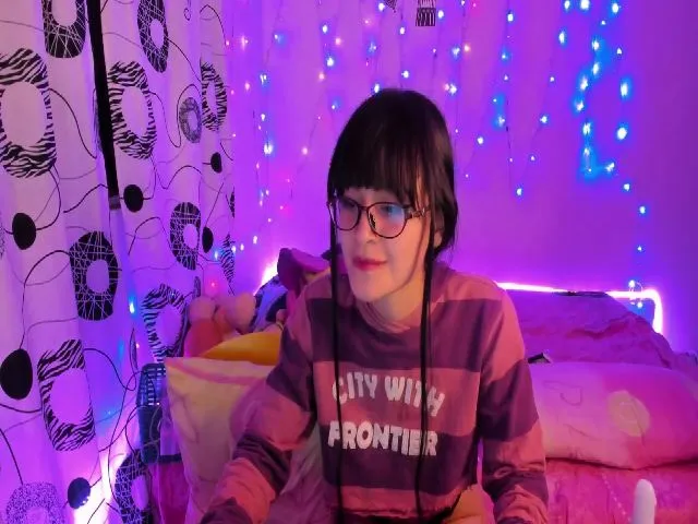 Live sex webcam photo for honeykitty__ #264604113