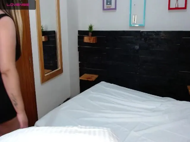 Live sex webcam photo for vick_harris #254538640