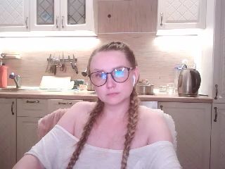 Live sex webcam photo for JaneGrey111 #252019010