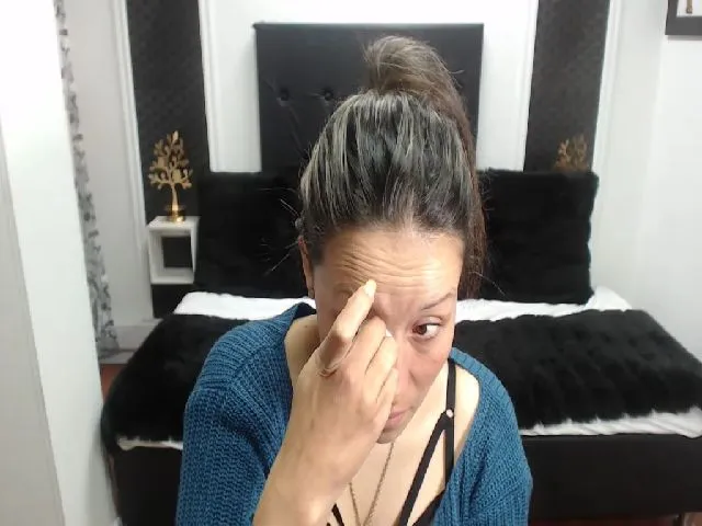 Live sex webcam photo for Gaby_trent #260689011