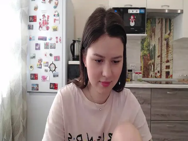 Live sex webcam photo for WonderXGirlXX #256883477