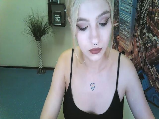 Live sex webcam photo for Isabe_lla #252266490