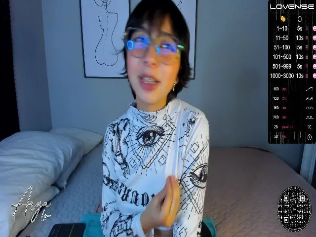 Live sex webcam photo for Arya_Line #255896160