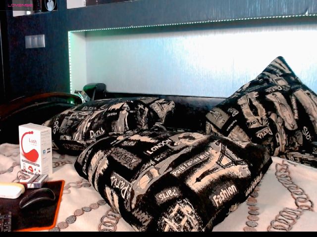 Live sex webcam photo for LindaRichXX #264820484