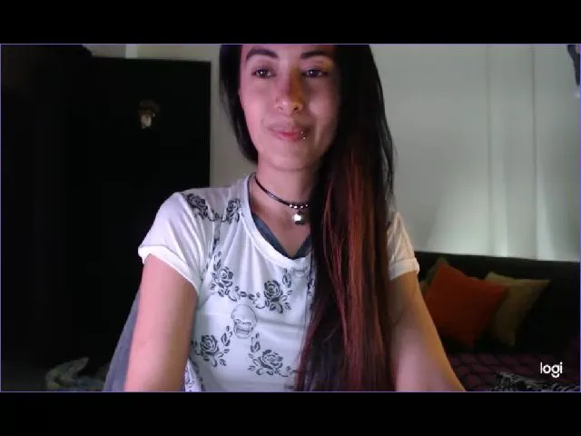 Live sex webcam photo for Andy_wonder #262384470